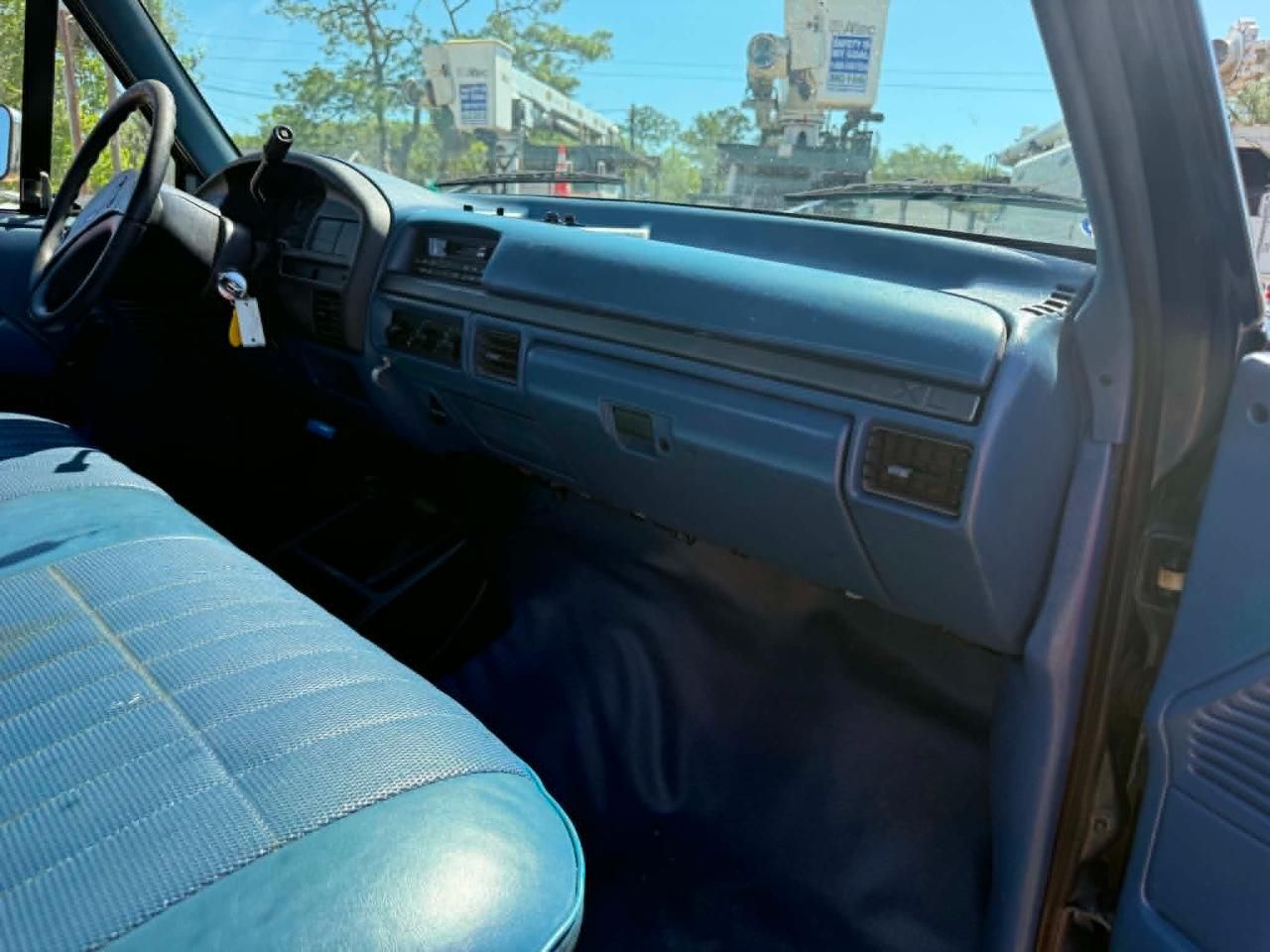 1994 Ford F-250 HD XL SuperCab 4WD photo 5