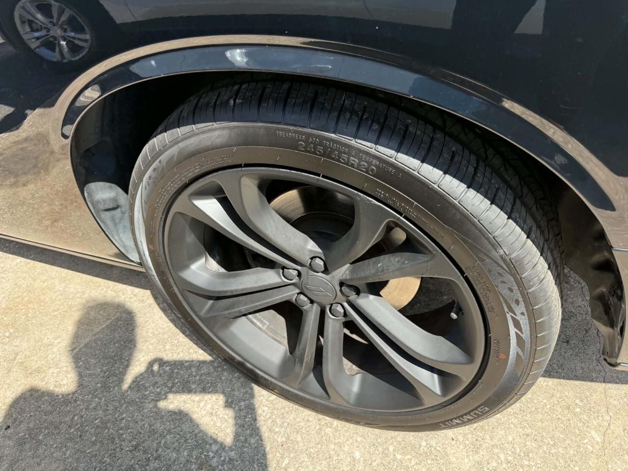 2022 Dodge Challenger R/T Plus photo 14