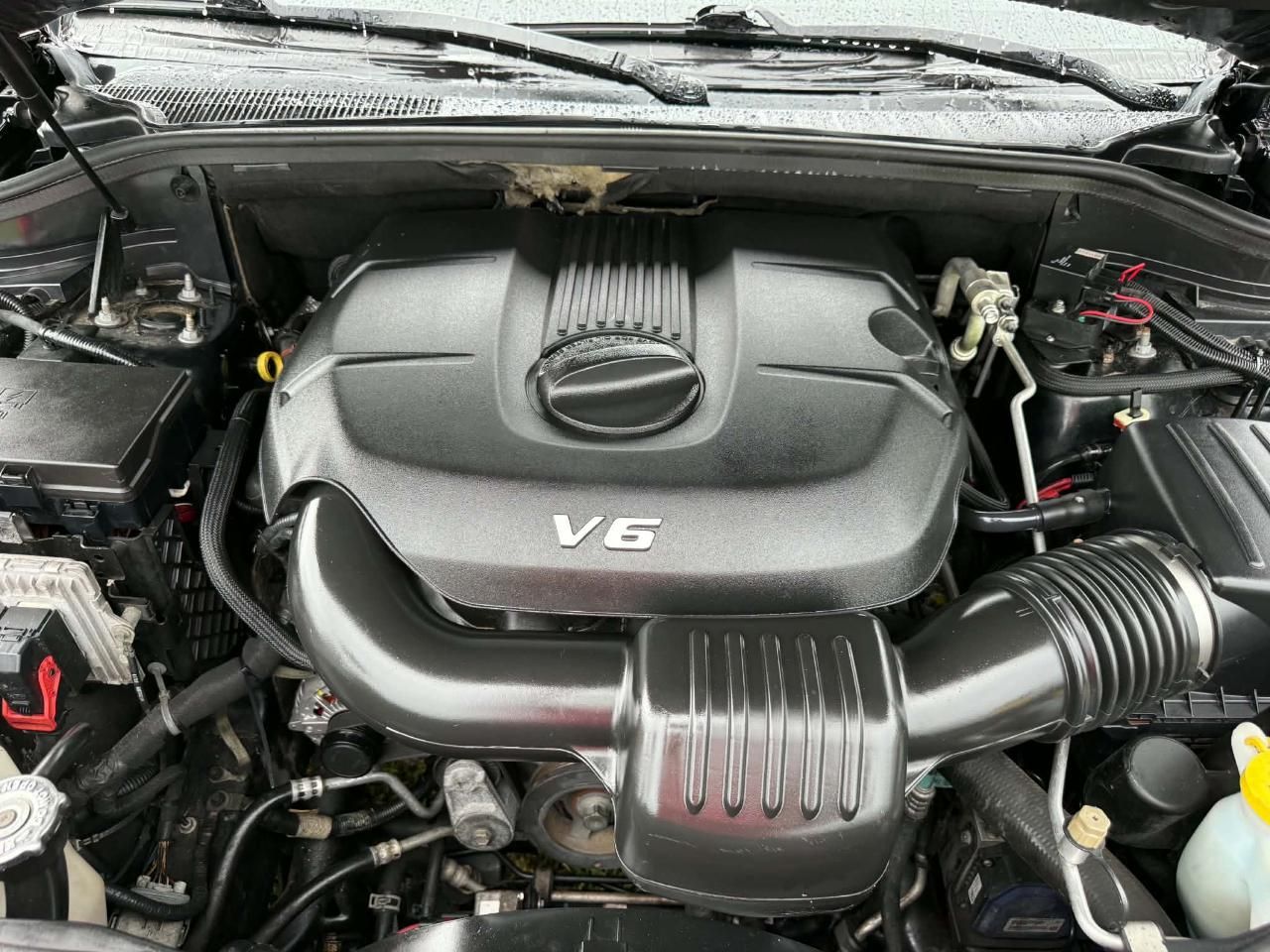 2015 Jeep Grand Cherokee Laredo 4WD photo 17
