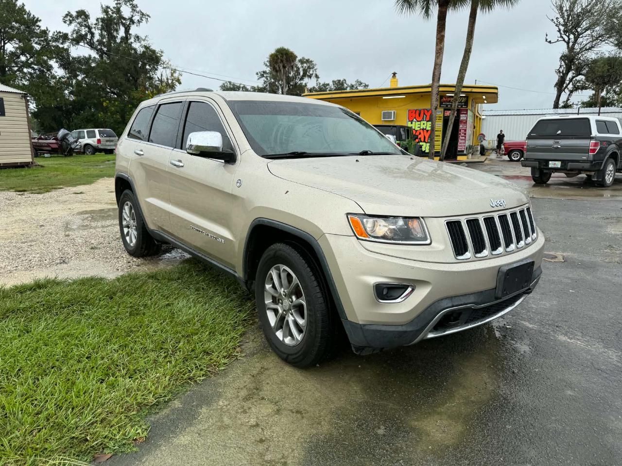 2015 Jeep Grand Cherokee Limited 4WD photo 2