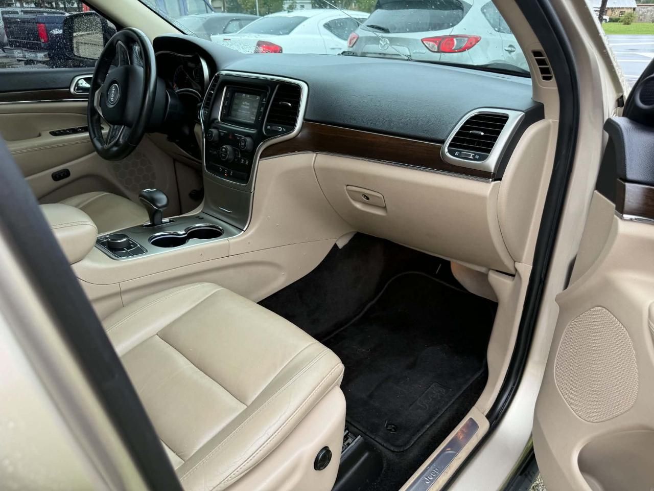2015 Jeep Grand Cherokee Limited 4WD photo 14