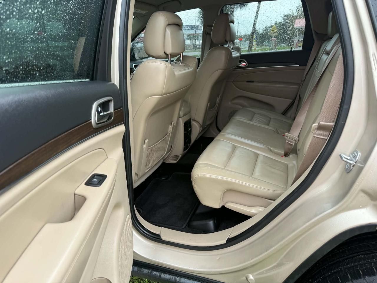 2015 Jeep Grand Cherokee Limited 4WD photo 17