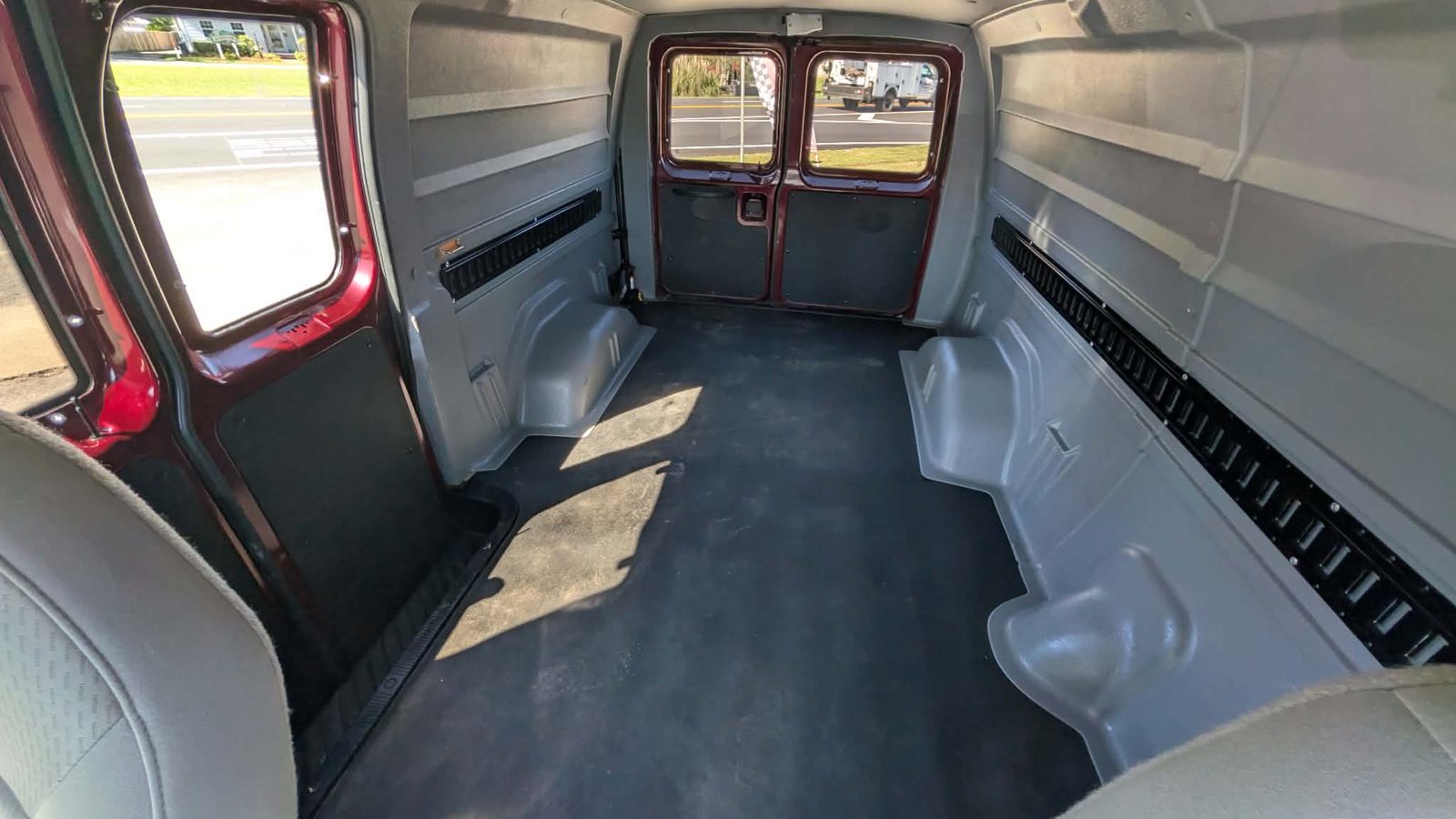 2008 Ford E-150 photo 15